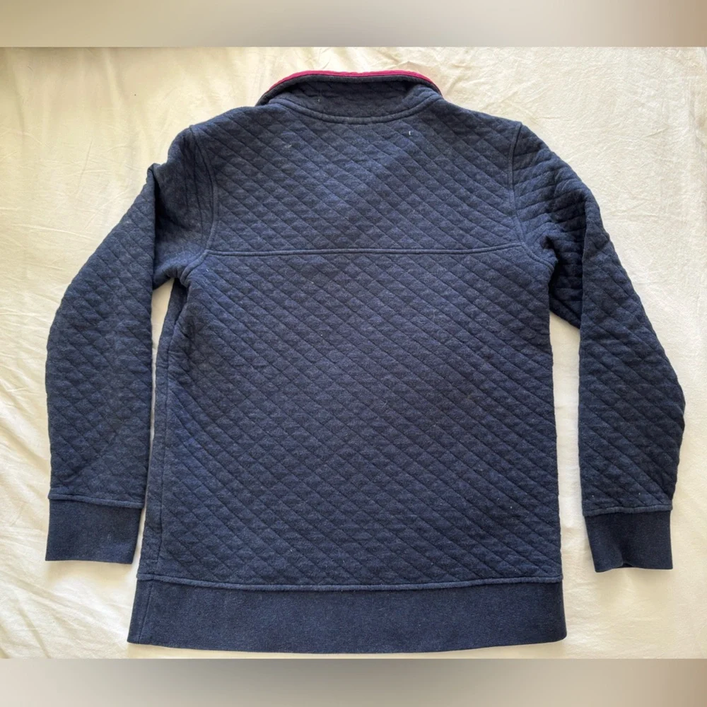 Patagonia, Women’s Navy and Pink Quilted Sweater. - Picture 3 of 5